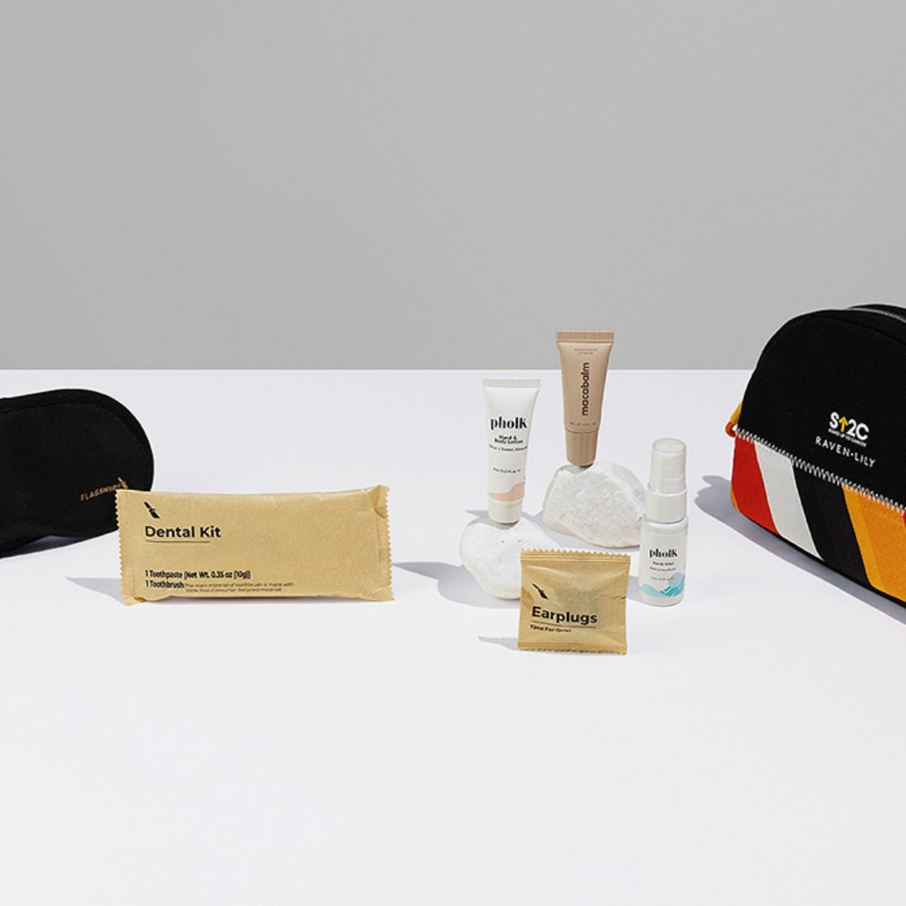 Raven + Lily Limited Edition Stand Up To Cancer Small Specialty Kits | Bags | - Picture 2 of 4